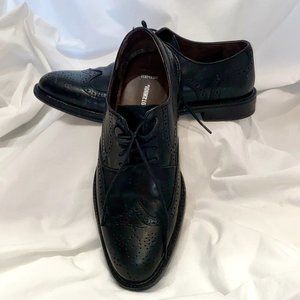 Size 8 Johnston and Murphy Black Brogue Wingtip Leather Oxford